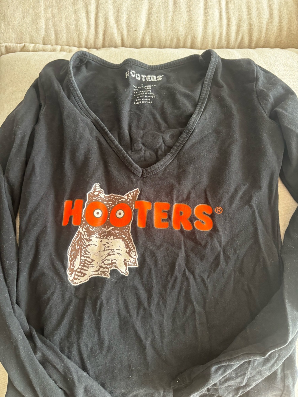 Long Sleeve Hooters Top